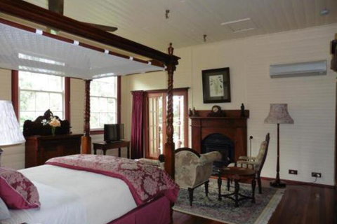 The Old School Bed & Breakfast - Bed n Breakfasts 2