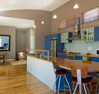 Chriscross Retreat 9 Cross Street - Accommodation Australia