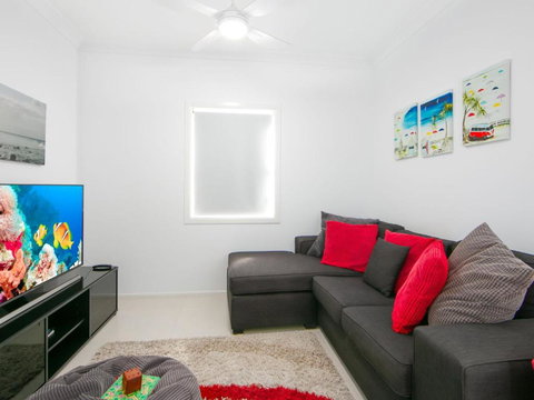 Avalon 3 Views To Die For Across The Road From Convent Beach - Australia Shopping 4