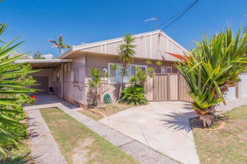 Yamba Daze Sunrise Pet Friendly - Local Tourism 3