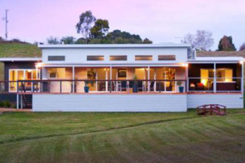 Alyonah Daylesford - Local Tourism 0