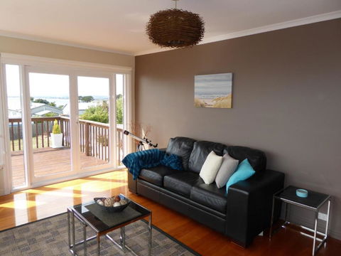 Panoramic Views On Walter - Accommodation Australia 5