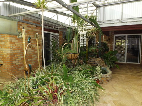 Yorks Lookout Lodge Bed & Breakfast - Local Tourism 3