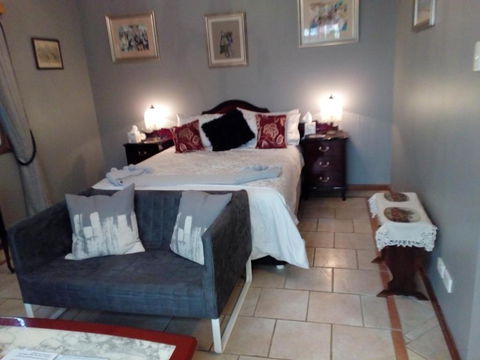 Yorks Lookout Lodge Bed & Breakfast - Local Tourism 2