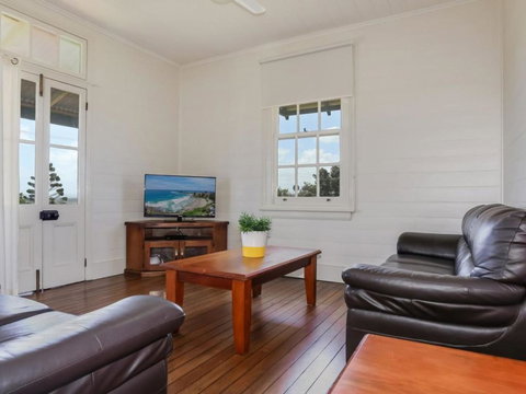 Yamba Pilot Cottage 2 Pets Welcome Close To Beach - Accommodation Australia 3