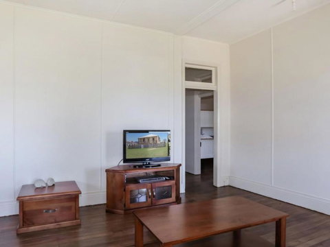 Yamba Pilot Cottage 1 Pets Welcome Close To Beach - Accommodation Australia 2