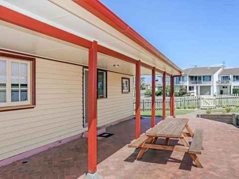 Yamba Pilot Cottage 1 Pets Welcome Close To Beach - Accommodation Australia 6