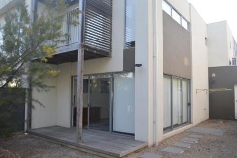 Family Friendly Unit - Accommodation Australia 3