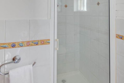 Rocky Point - Accommodation Australia 5