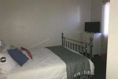 14 Elizabeth St - Accommodation Australia 3