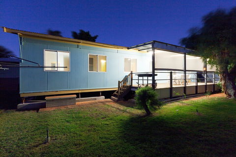 Getaway Villas Unit 3 - Australia Shopping 4