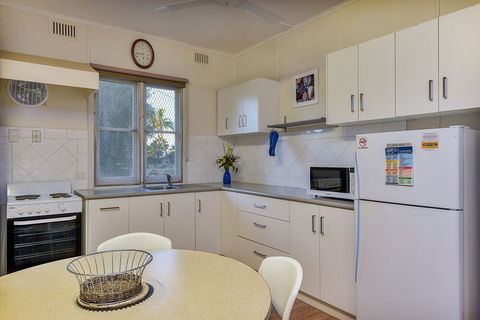 Getaway Villas Unit 3 - Australia Shopping 0