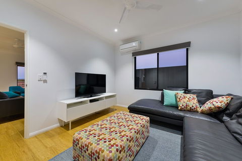 8 Kestrel Place - Australia Shopping 2