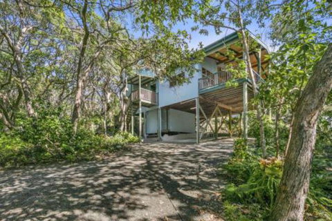 Alinjarra 13 Waller Court - Australia Shopping 0