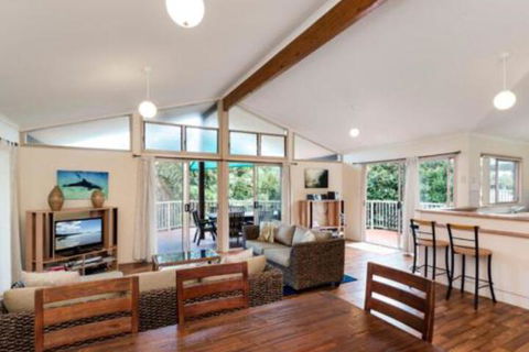 Amaroo House - Local Tourism 0