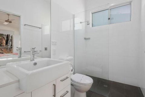 112 Tramican Street - Accommodation Australia 7