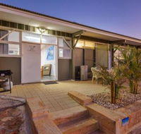 Getaway Villas Unit 38 10 2 Bedroom Self Contained Accommodation - Australia Shopping