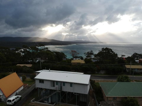 GRANITE BEACH HOUSE At Bay Of Fires - Accommodation Australia 1