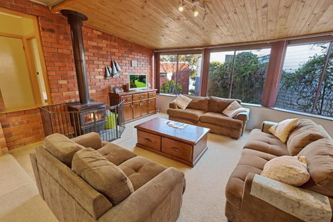 Above Sunset 100m From The Paynesville Lakes - Australia Shopping 2