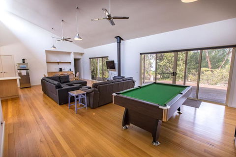 Acacia Lakehouse The Lake At Your Doorstep - Local Tourism 6