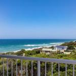 Wake Up To Ocean Views In Stylish Comfort - Accommodation Australia 1