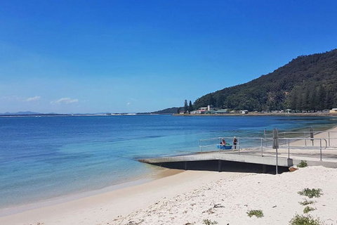 5 Ocean Breeze Shoal Bay Avenue Fabulous Location Opposite Shoal Bay Beach! - Accommodation Australia 4