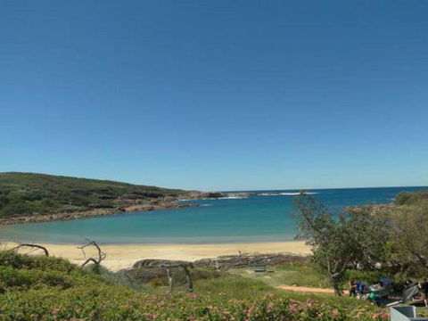 Ultimate Beach House 19a Graham Street Views Peace & Quiet - Accommodation Australia 3