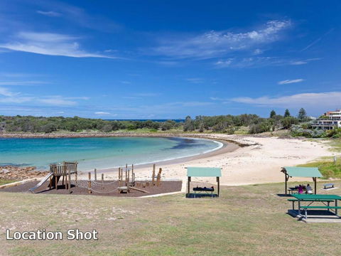 Ultimate Beach House 19a Graham Street Views Peace & Quiet - Accommodation Australia 1