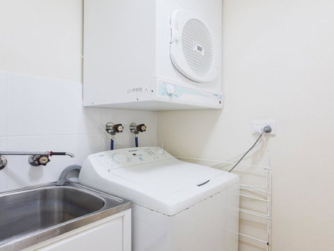 23 Bay Parklands 2 Gowrie Avenue Little Beach Air Con Pool & Tennis Court - Accommodation Australia 5