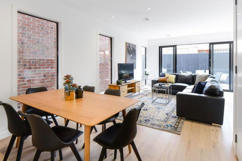 BOUTIQUE STAYS Murrumbeena Place 1 - Australia Shopping 5
