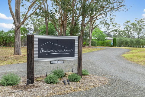 Blackwattle Luxury Retreats - Accommodation Australia 3