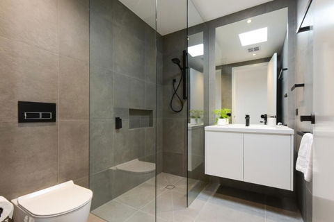 BOUTIQUE STAYS Murrumbeena Place 2 - Australia Shopping 1