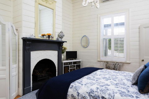 Lake Daylesford Country House - Accommodation Australia 3