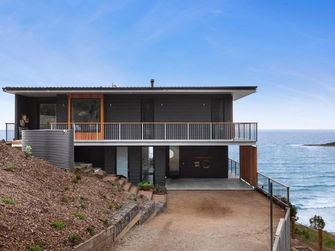 At Wye Eyrie With Arguably The Best Views In Town - Australia Shopping 5