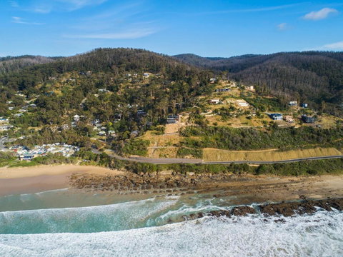 At Wye Eyrie With Arguably The Best Views In Town - Australia Shopping 2