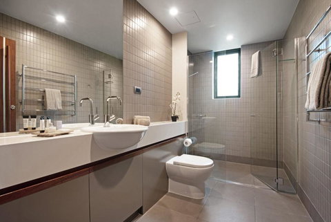 Yacht Club Villa 33 Serenity 4 Bedroom 4 Bathroom House Ocean Views 2 Buggies - Accommodation Australia 2