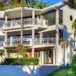 BEACHSIDE MANOR Walk To The Beach - Accommodation Australia 0