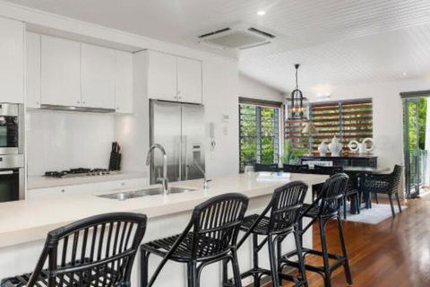 1 / 11 Angler Street - Accommodation Australia 3