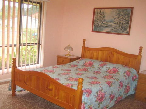 SEASCAPE In NARRAWALLEE - Accommodation Australia 4