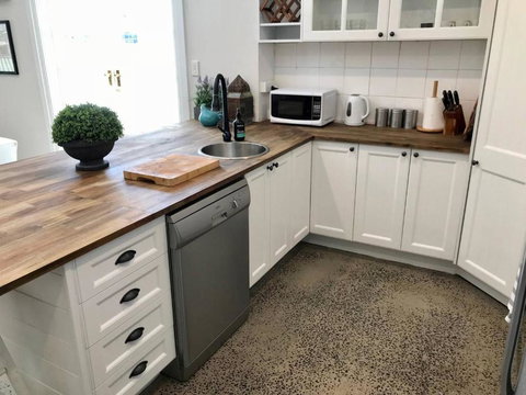 YSG The Edward Townhouse 153 Walk To Town - Local Tourism 2