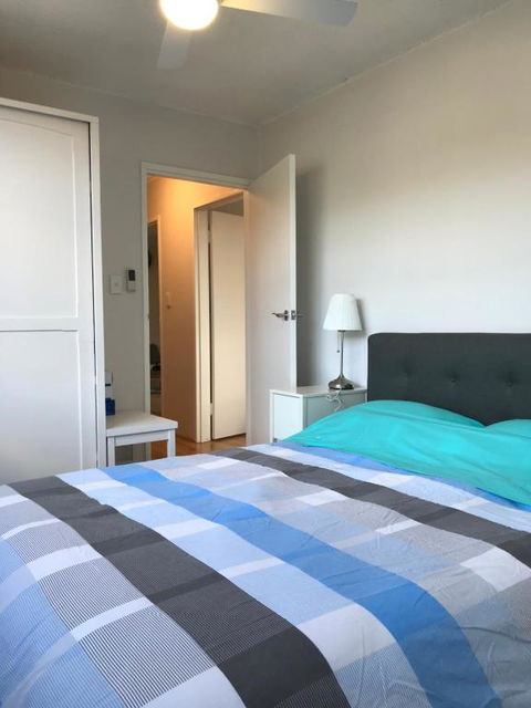 Santa Monica Apartment - Australia Shopping 2