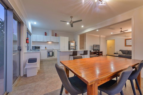 78 Madaffari Drive - Accommodation Australia 0