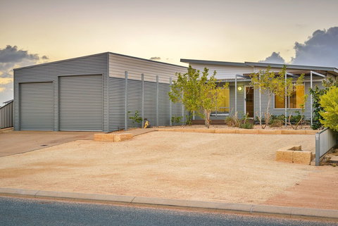 78 Madaffari Drive - Accommodation Australia 4