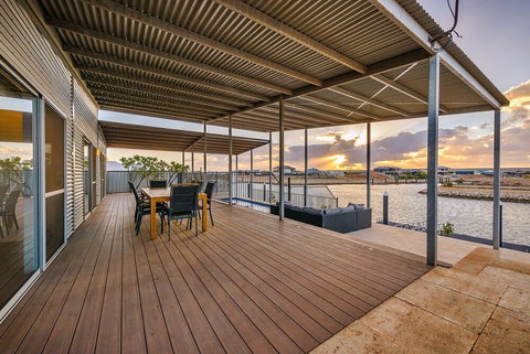 78 Madaffari Drive - Accommodation Australia 2