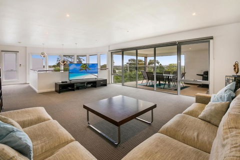 Chunar Lodge - Australia Shopping 3