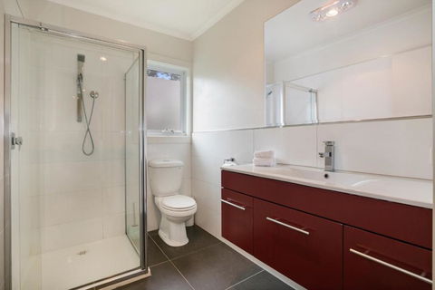 Chunar Lodge - Australia Shopping 7