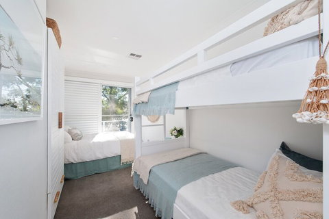 Arabella Stylish Seaside Sanctuary With Views - Australia Shopping 7