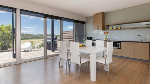 ST ANDREWS BEACH APARTMENT 4.01 - Accommodation Australia 2