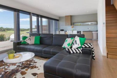 ST ANDREWS BEACH APARTMENT 4.01 - Accommodation Australia 0