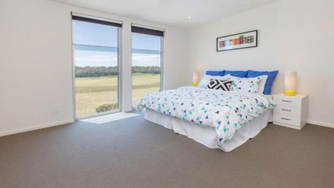 ST ANDREWS BEACH APARTMENT 4.02 - Accommodation Australia 3